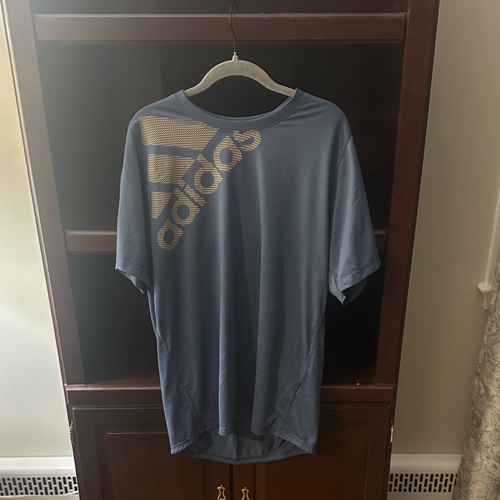 Adidas Men's Gray Tee with Gold Logo